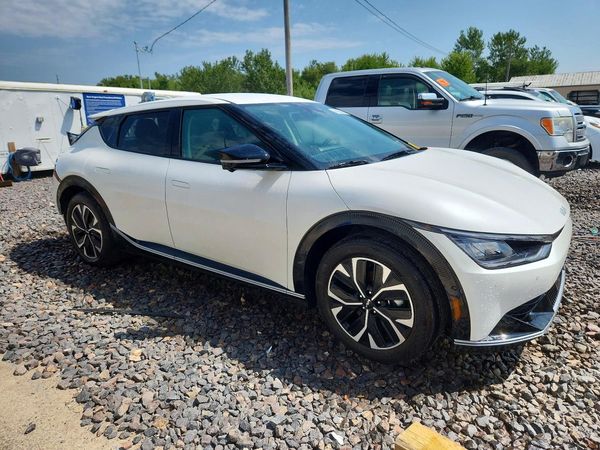 2023 KIA EV6