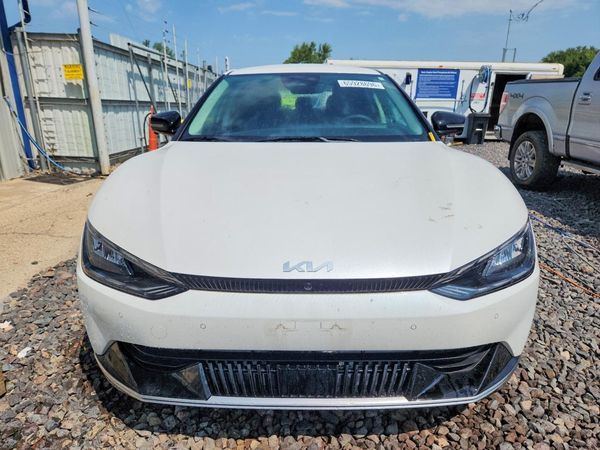 2023 KIA EV6