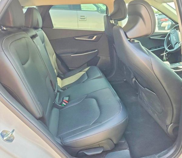 2023 KIA EV6