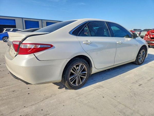 2017 TOYOTA CAMRY