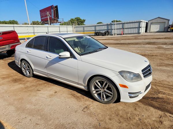 2014 MERCEDES-BENZ C C300 4 MATIC