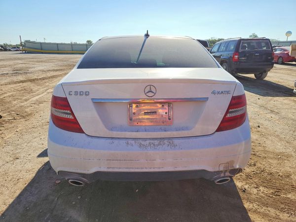 2014 MERCEDES-BENZ C C300 4 MATIC