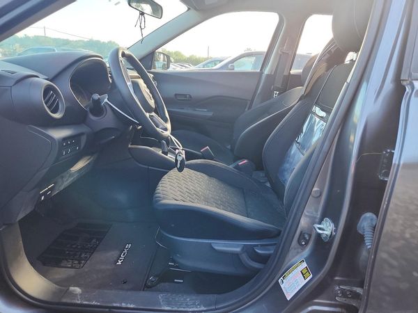 2021 NISSAN KICKS S