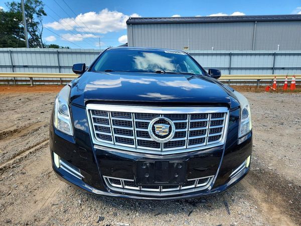 2013 CADILLAC XTS Luxury