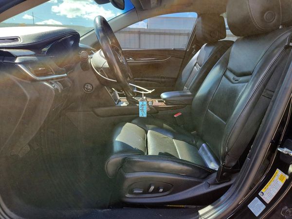 2013 CADILLAC XTS Luxury