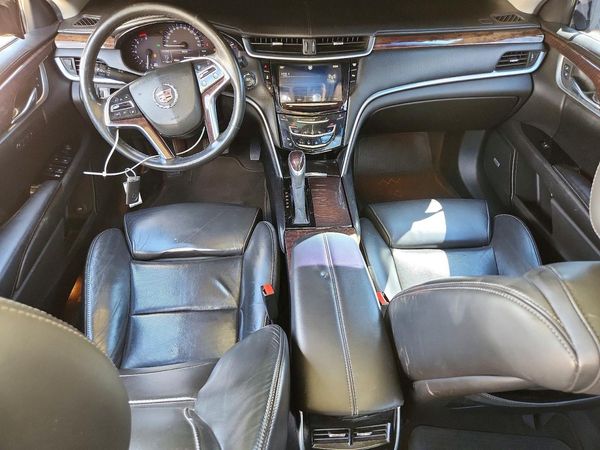 2013 CADILLAC XTS Luxury