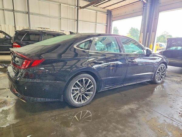2022 HYUNDAI SONATA Limited