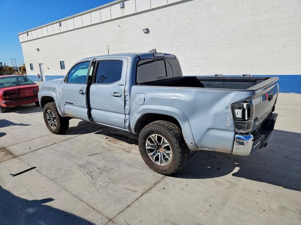 2019 TOYOTA TACOMA SR5