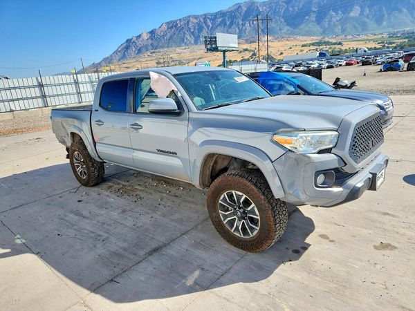 2019 TOYOTA TACOMA SR5
