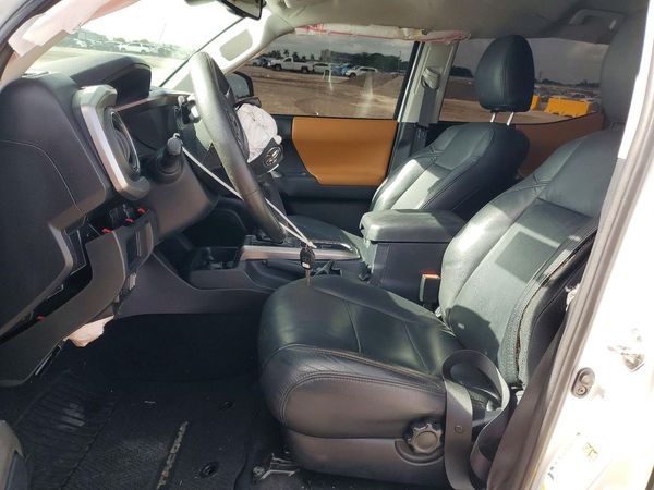 2018 TOYOTA TACOMA