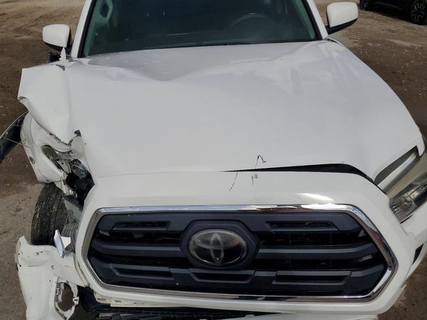 2018 TOYOTA TACOMA