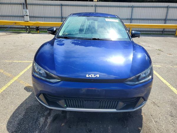 2023 KIA EV6