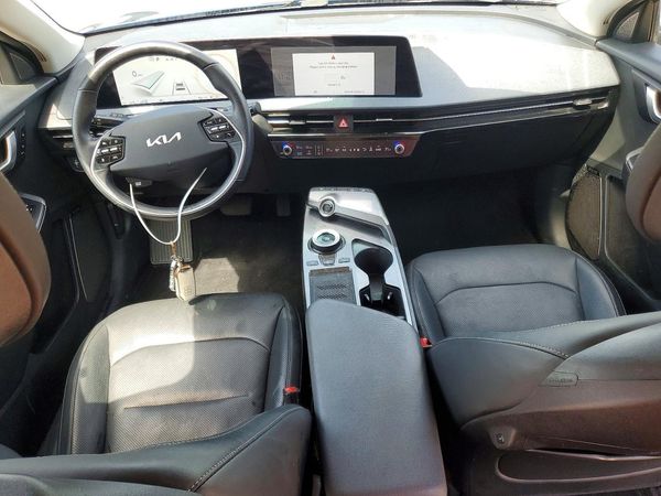 2023 KIA EV6