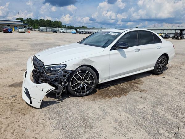 2022 MERCEDES-BENZ E