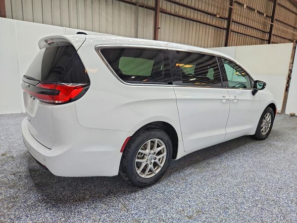 2024 CHRYSLER PACIFICA Touring L — PSRA