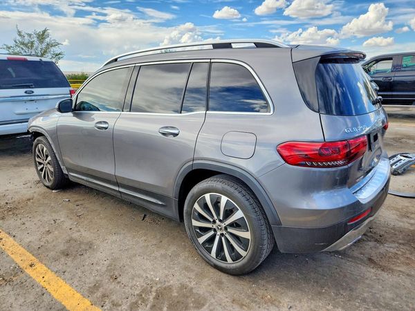 2022 MERCEDES-BENZ GLB