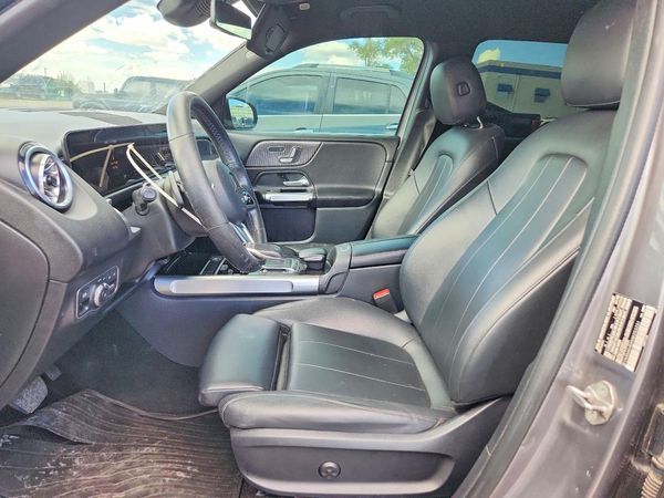 2022 MERCEDES-BENZ GLB