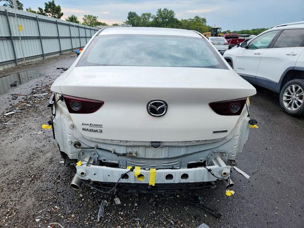 2021 MAZDA 3