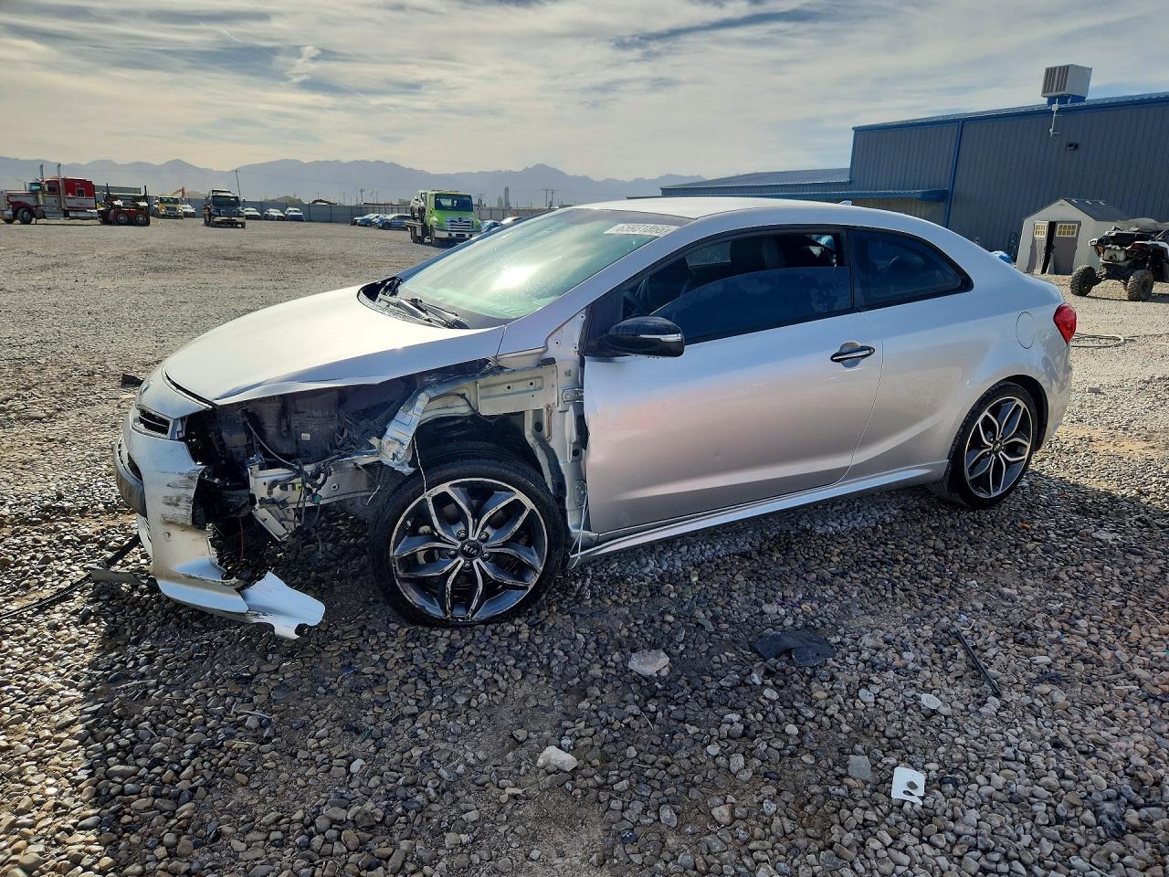 2015 KIA FORTE KOUP TOP (High)
