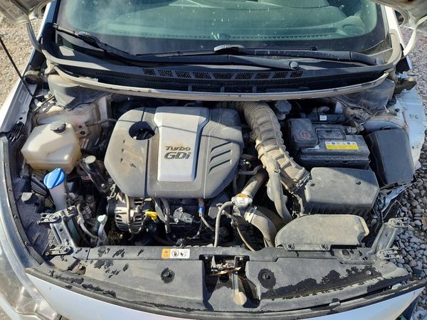 2015 KIA FORTE KOUP TOP (High)