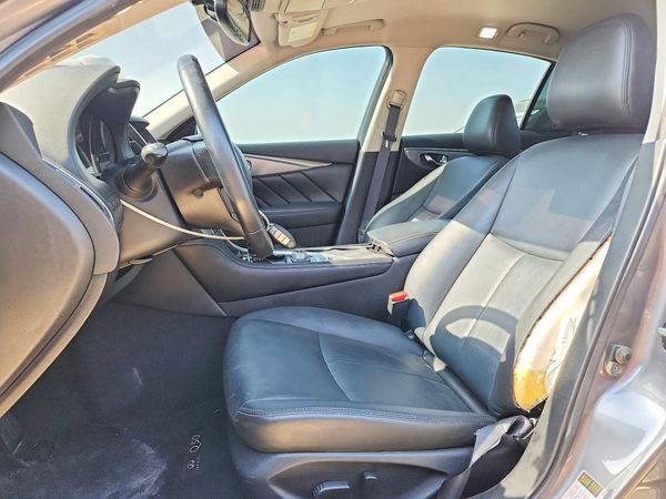 2017 INFINITI Q50