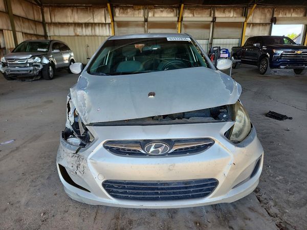 2013 HYUNDAI ACCENT GLS, GS