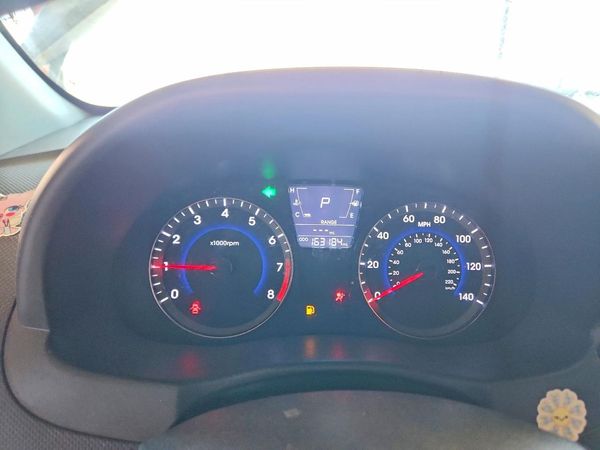 2013 HYUNDAI ACCENT GLS, GS
