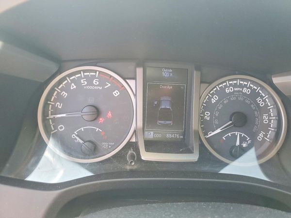 2016 TOYOTA TACOMA
