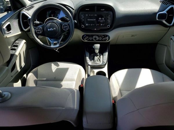 2024 KIA SOUL LX, S