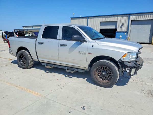 2014 RAM 1500 ST
