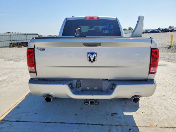 2014 RAM 1500 ST