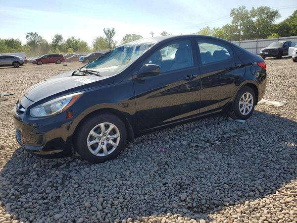 2013 HYUNDAI ACCENT GLS, GS