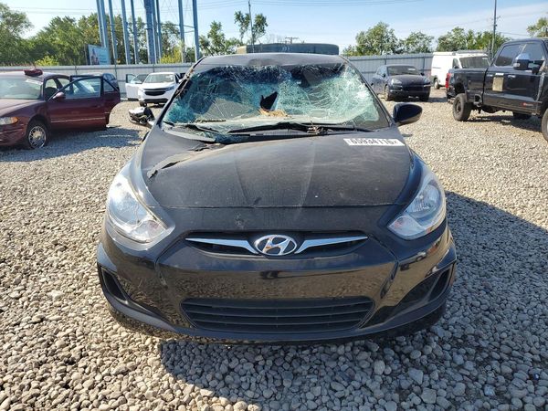2013 HYUNDAI ACCENT GLS, GS