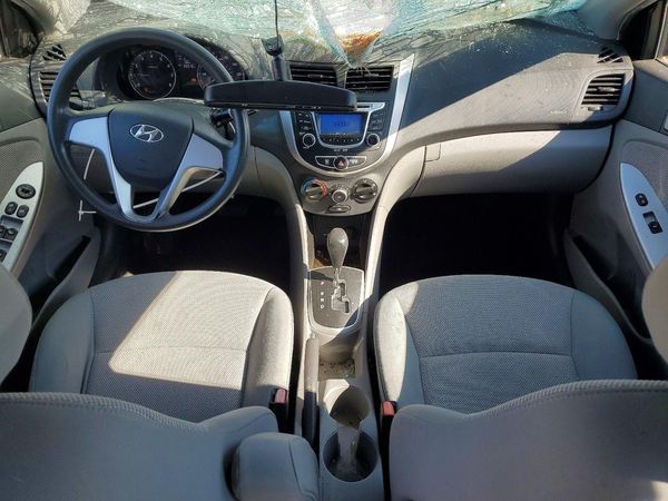 2013 HYUNDAI ACCENT GLS, GS