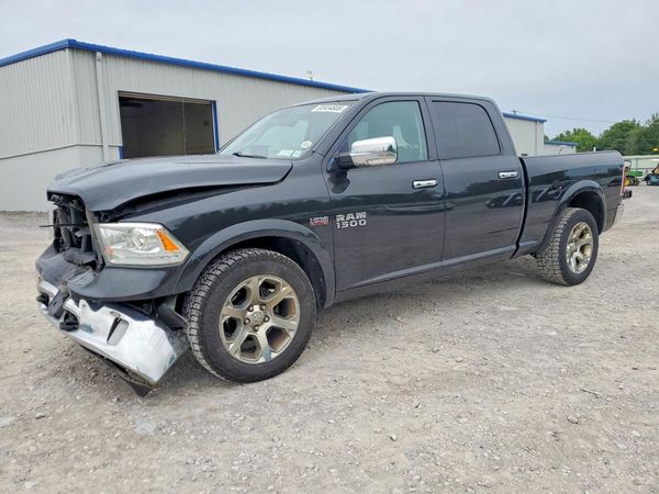 2016 RAM 1500 LARAMIE CREW CAB 4X4