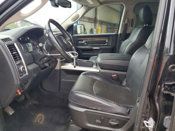 2016 RAM 1500 LARAMIE CREW CAB 4X4