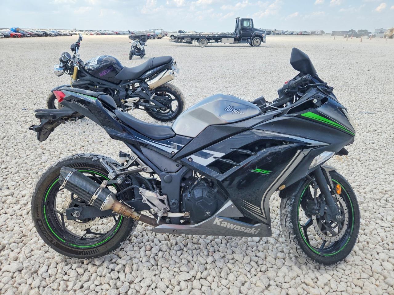 2015 KAWASAKI EX300