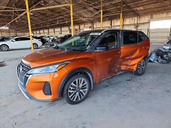 2024 NISSAN KICKS