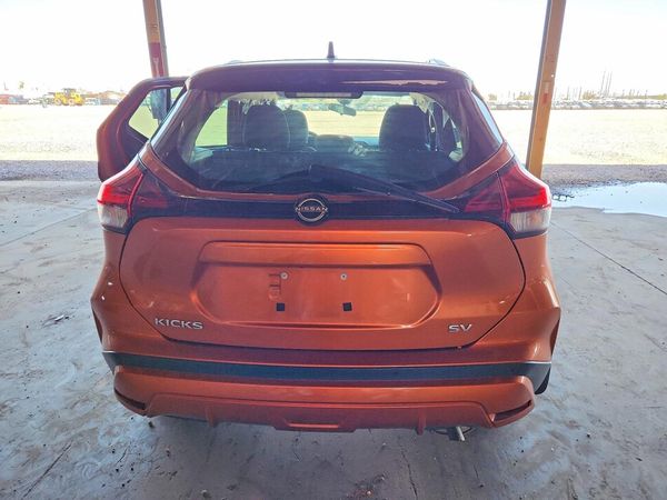 2024 NISSAN KICKS