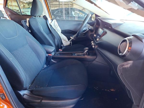2024 NISSAN KICKS