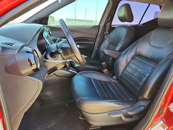 2019 NISSAN KICKS