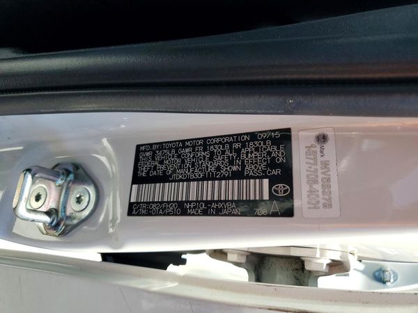 2015 TOYOTA PRIUS C ON