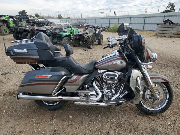 2016 HARLEY-DAVIDSON FLHTKSE