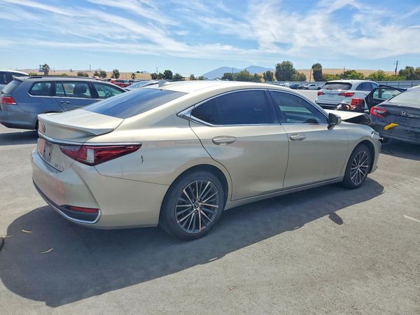2023 LEXUS ES