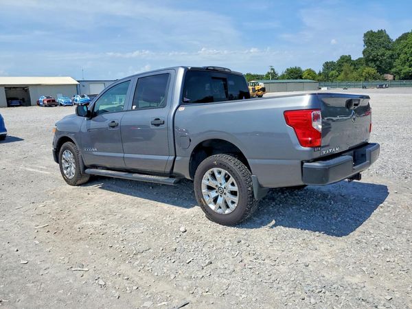 2018 NISSAN TITAN