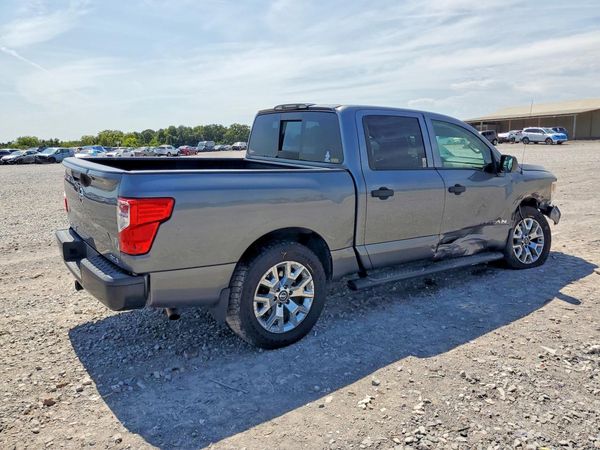 2018 NISSAN TITAN
