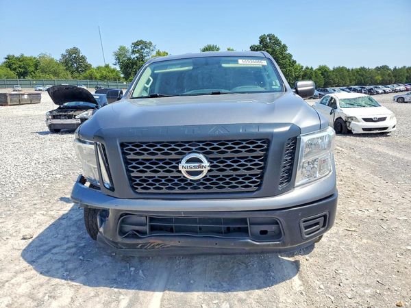 2018 NISSAN TITAN