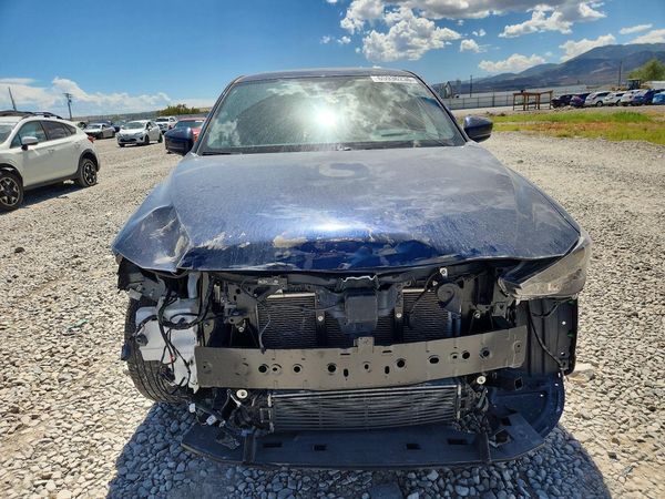 2019 MAZDA CX-5 Signature