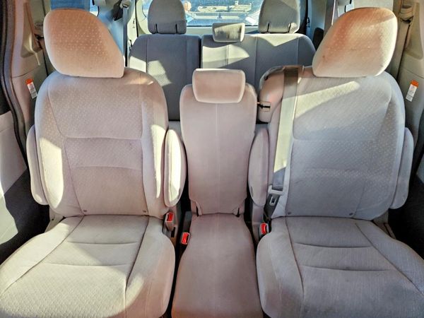 2017 TOYOTA SIENNA LE Mobility/LE