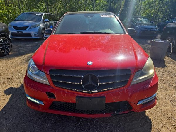 2014 MERCEDES-BENZ C